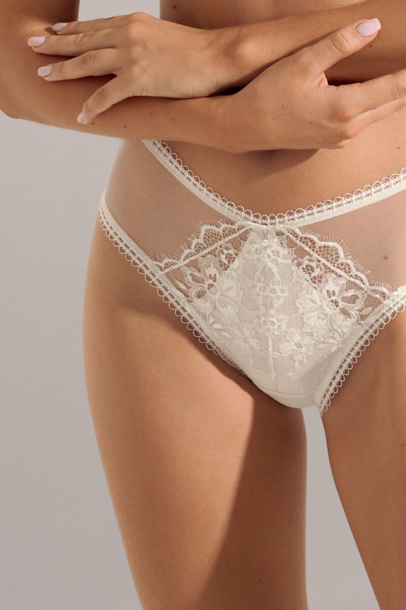 012360 DAYDREAM Briefs Italian High Leg - Cream