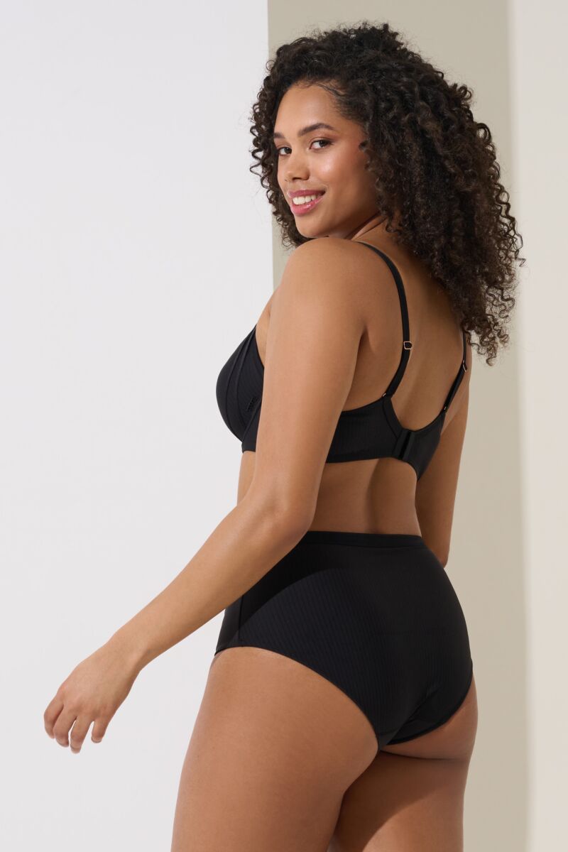 020325 LAURA Moulded Foam Cup T-Shirt Bra