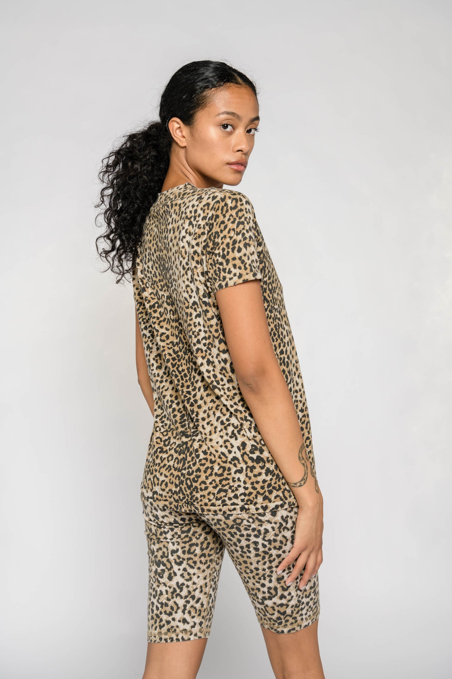 #color_brown-leopard