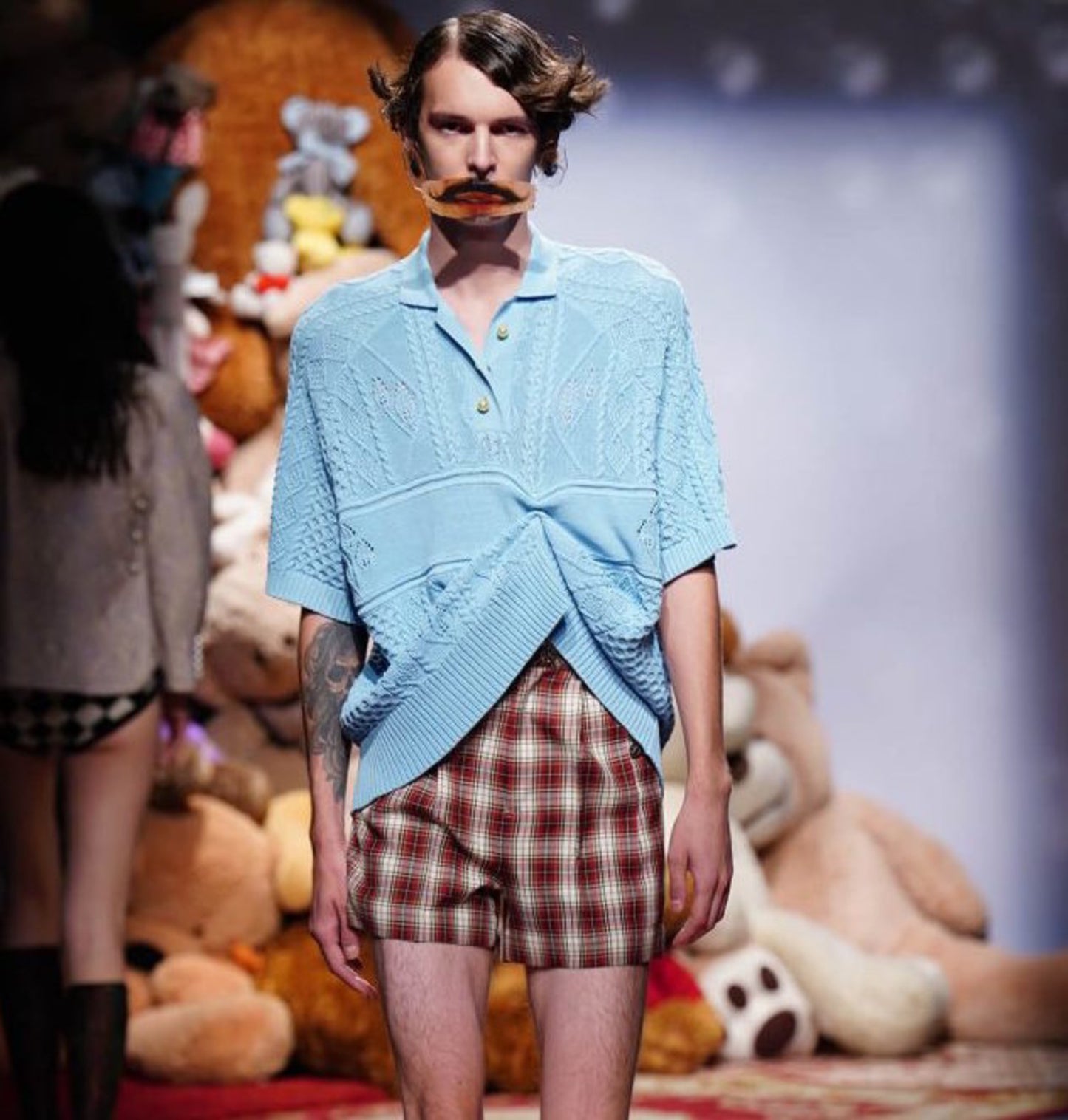 New World Coming Coll. - Polo Blue Oversized Knitted